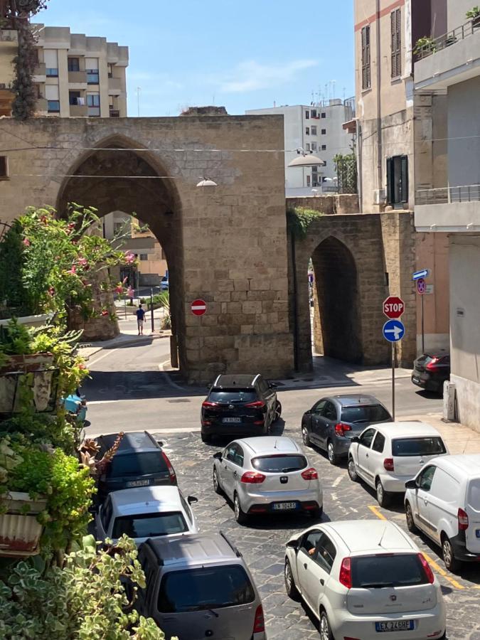 Monolocale Porta Napoli Apartment Brindisi Luaran gambar